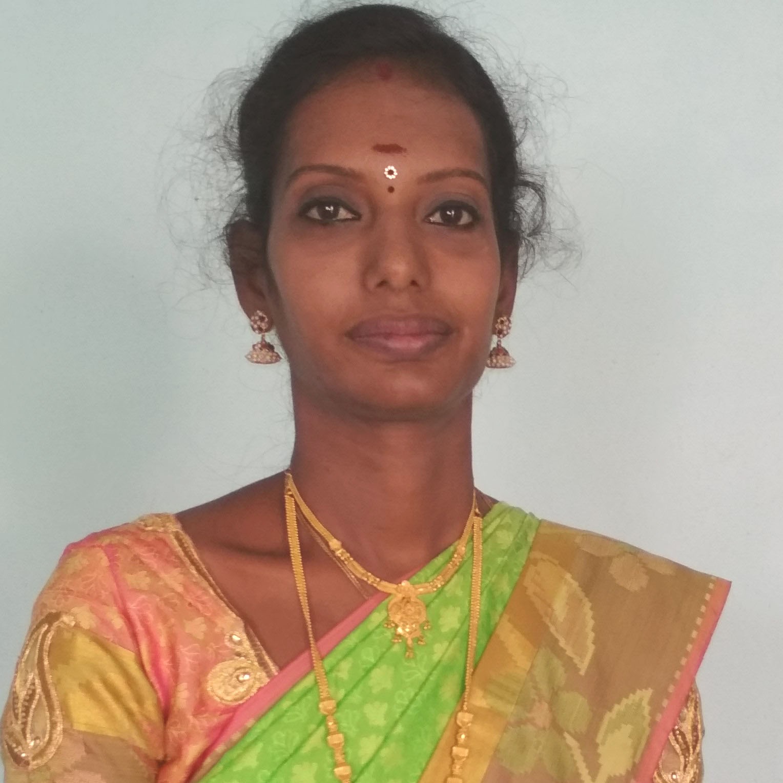 Indu M Thanjavur Tamil Nadu Teacher Teaches Private Lessons Online
